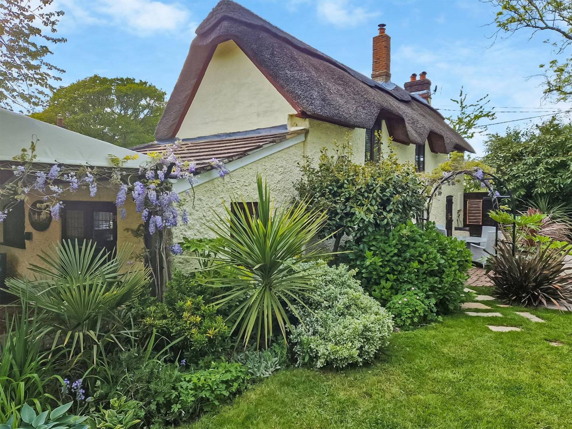 Flanders Cottage Lymington Exterior photo